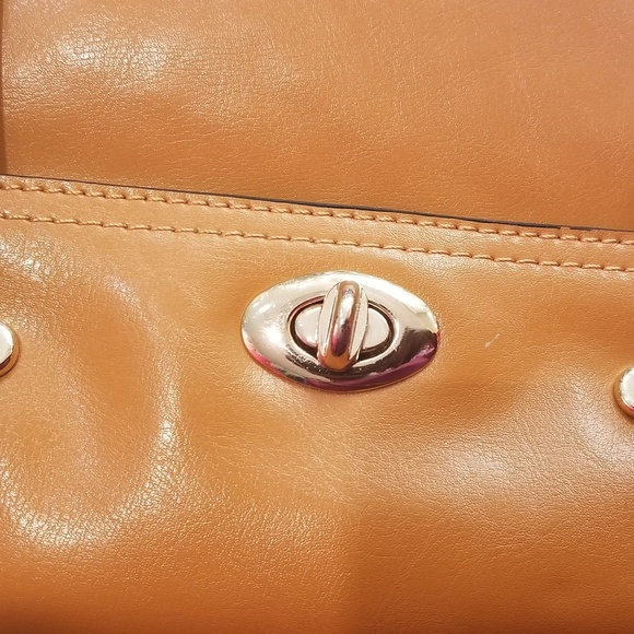 Crossbody 100% Italian Leather - Picture 4 of 7